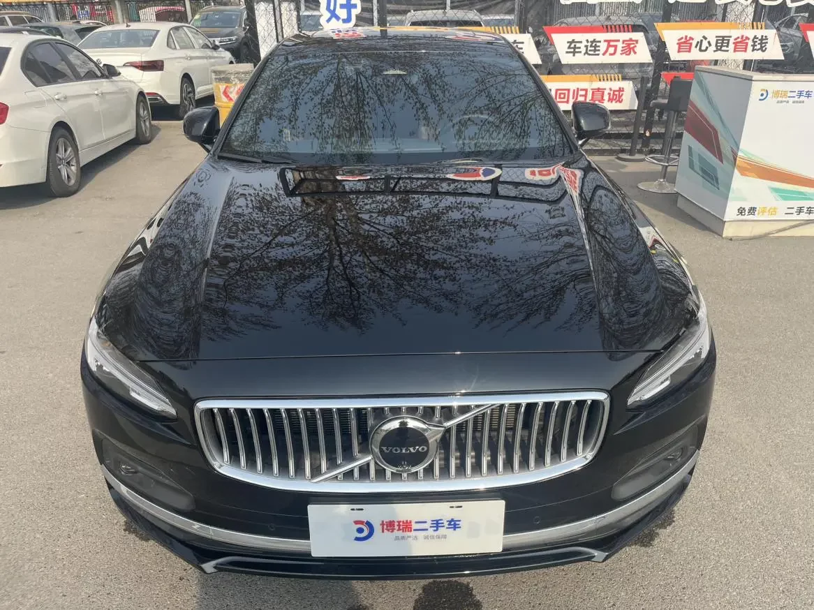 Volvo S90