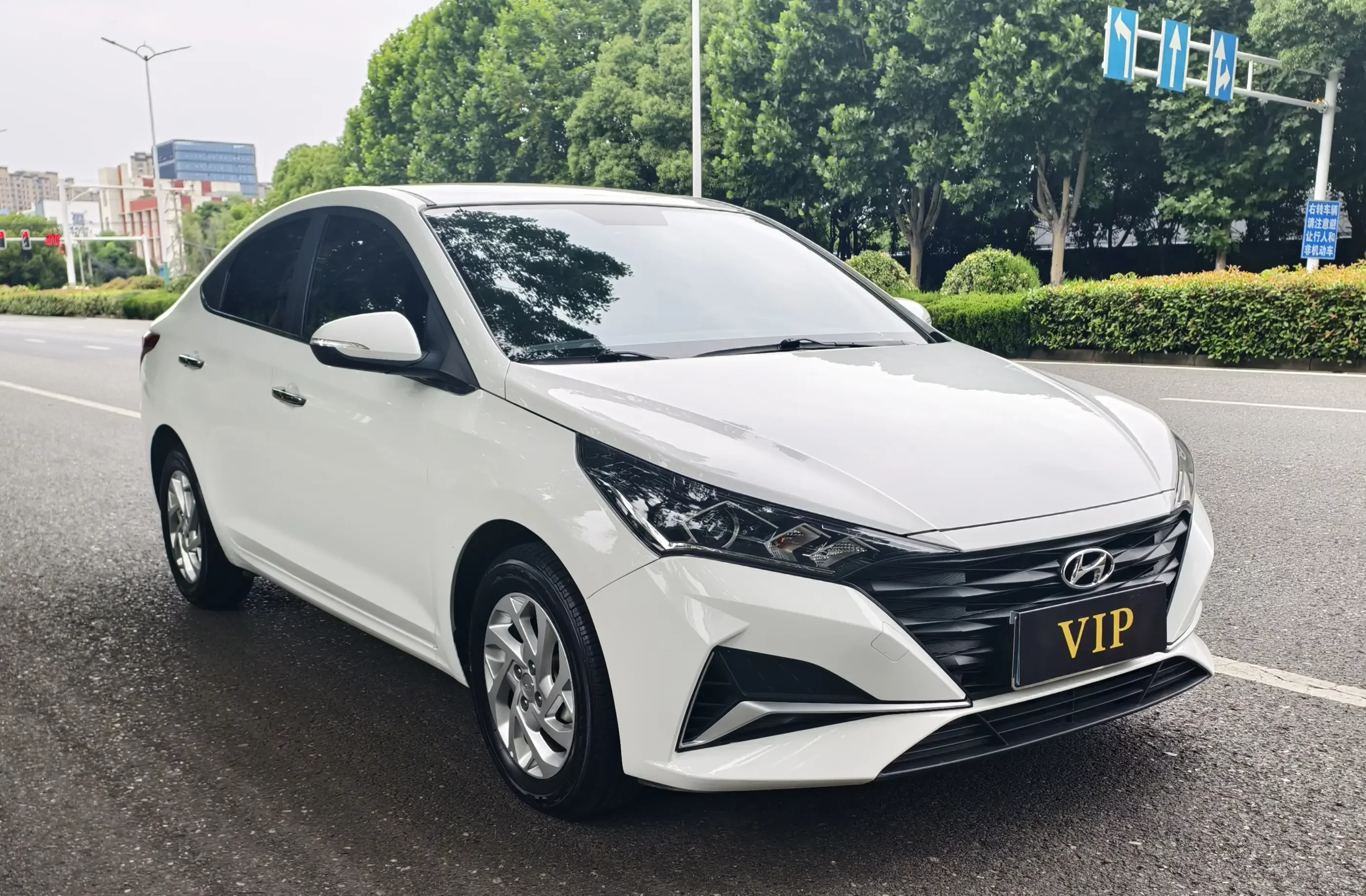 Hyundai Accept