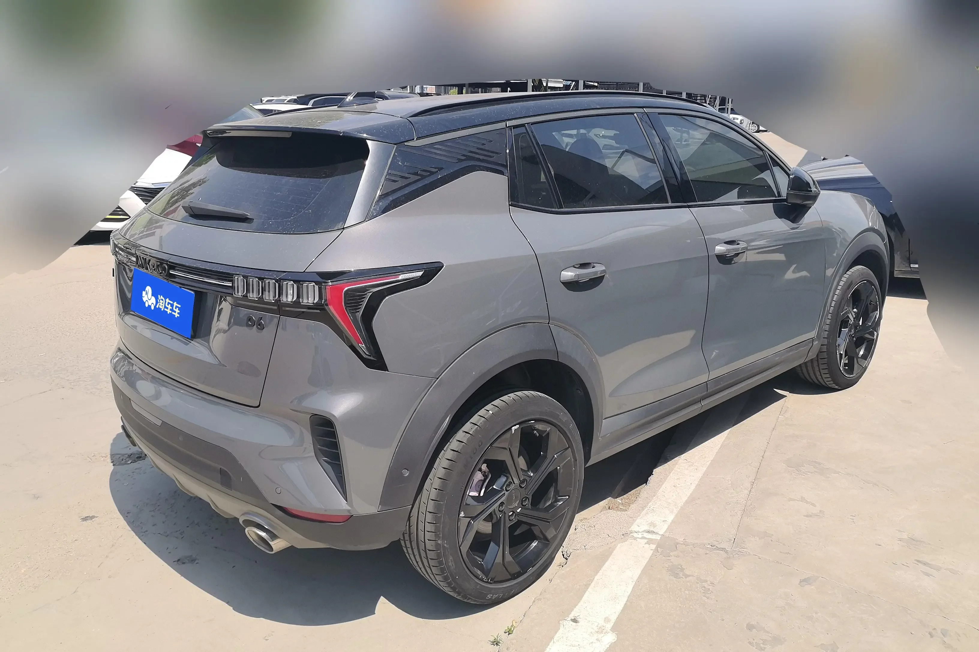 Lynk & Co 06