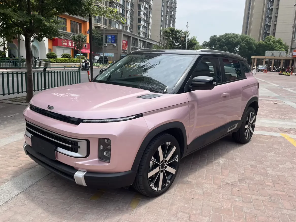 Geely ICON