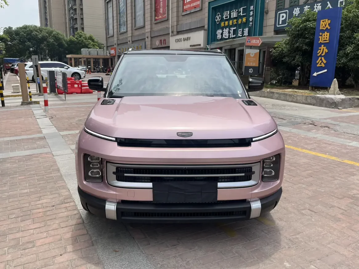 Geely ICON