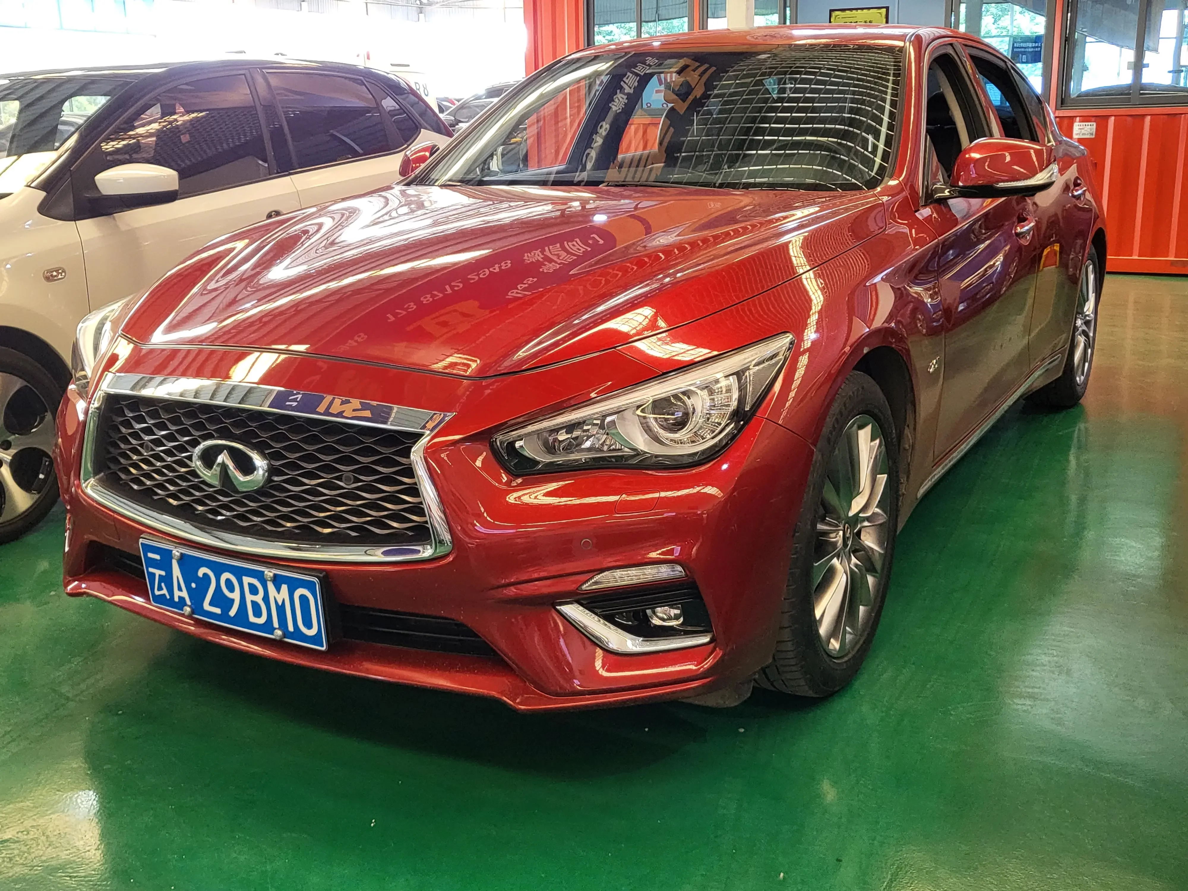 Infiniti Q50L