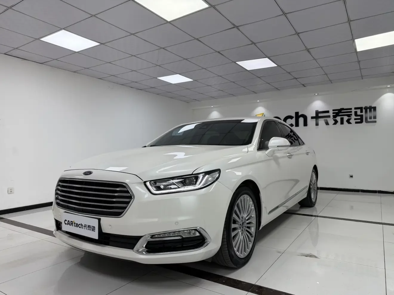Ford Taurus