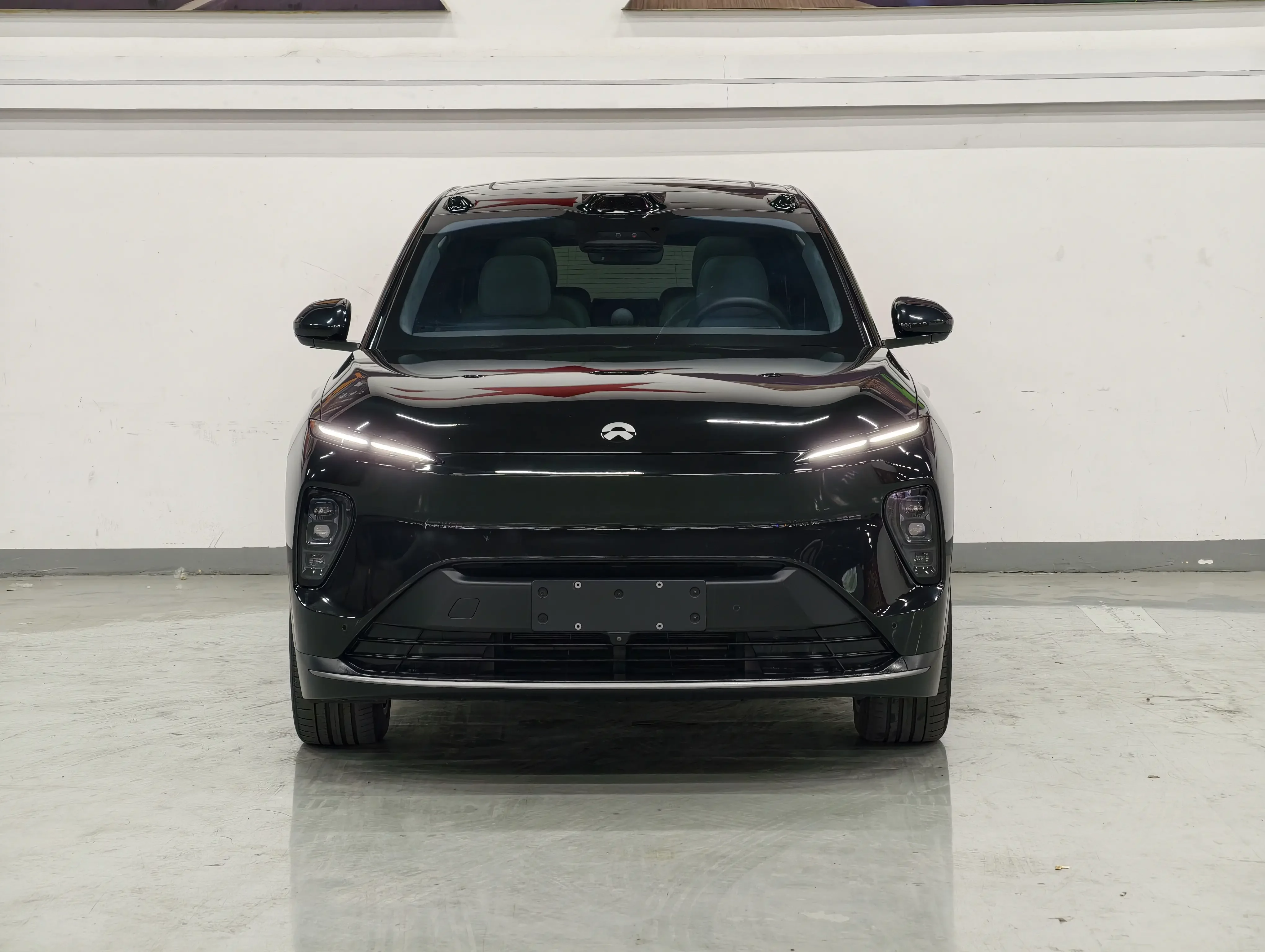 NIO ES8