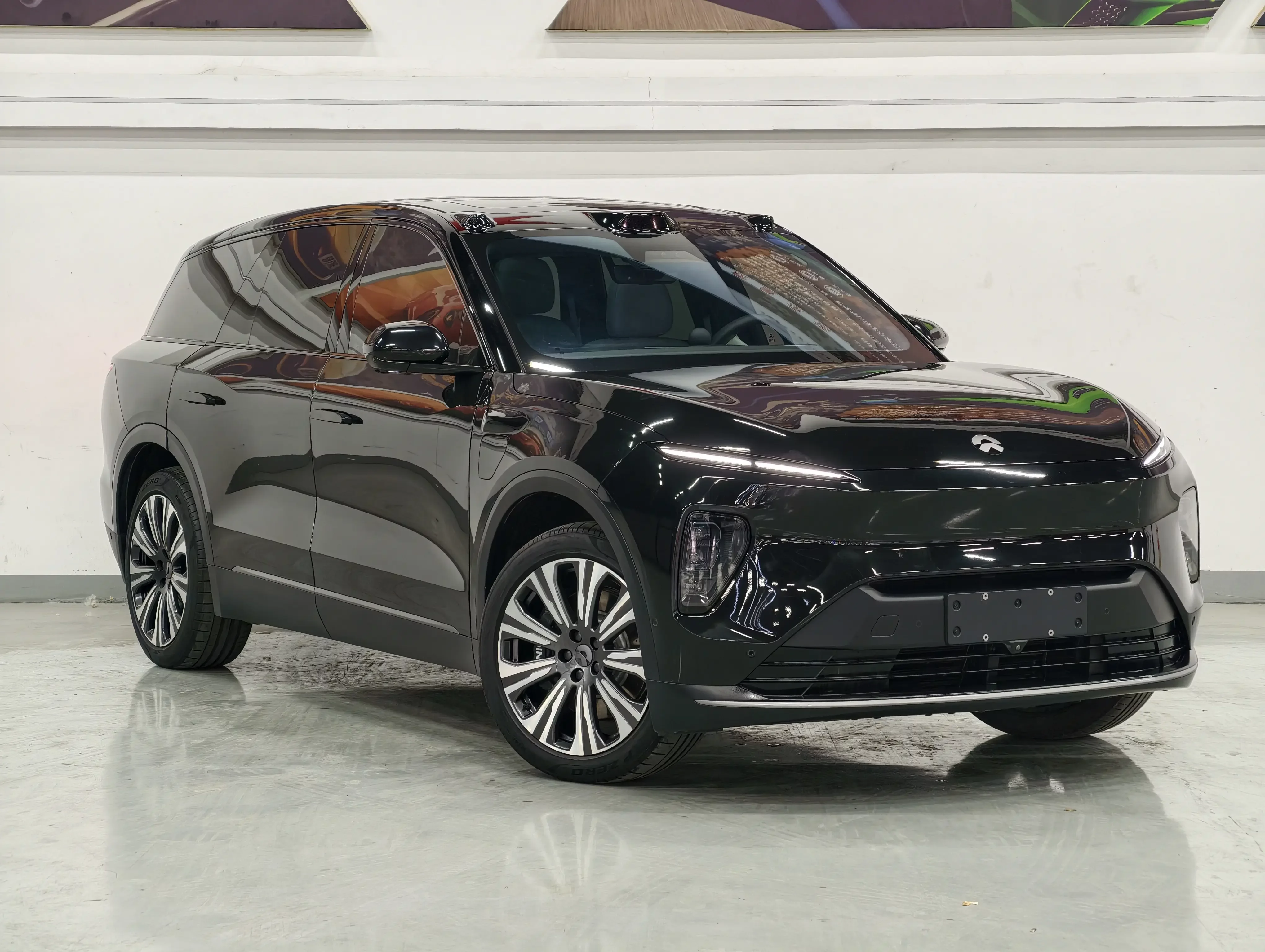 NIO ES8