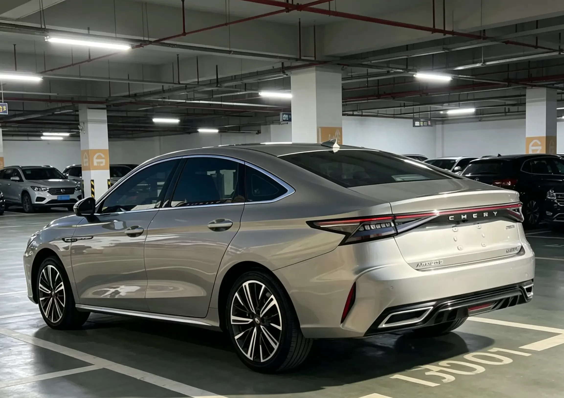 Chery Arrizo 8