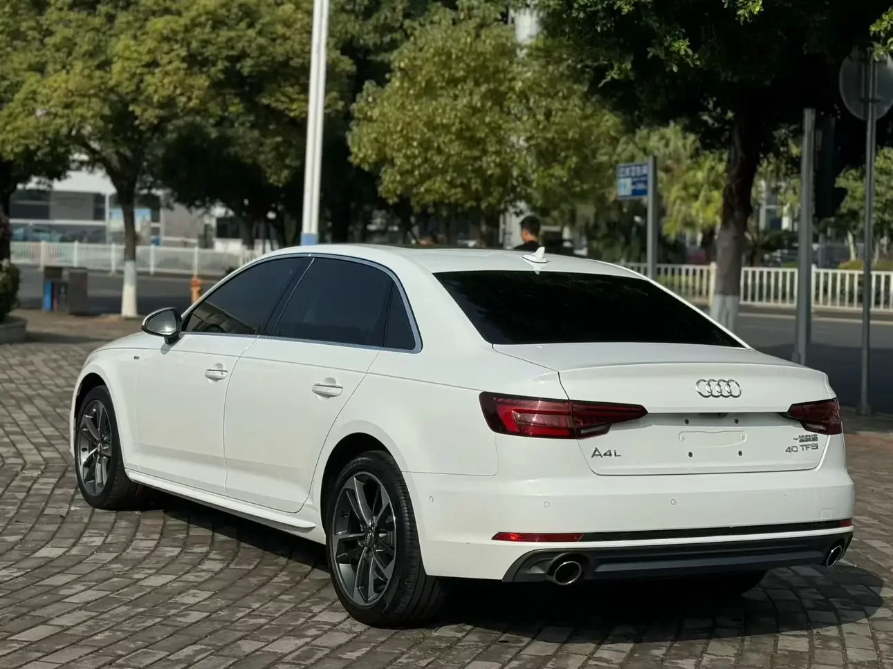Audi A4L