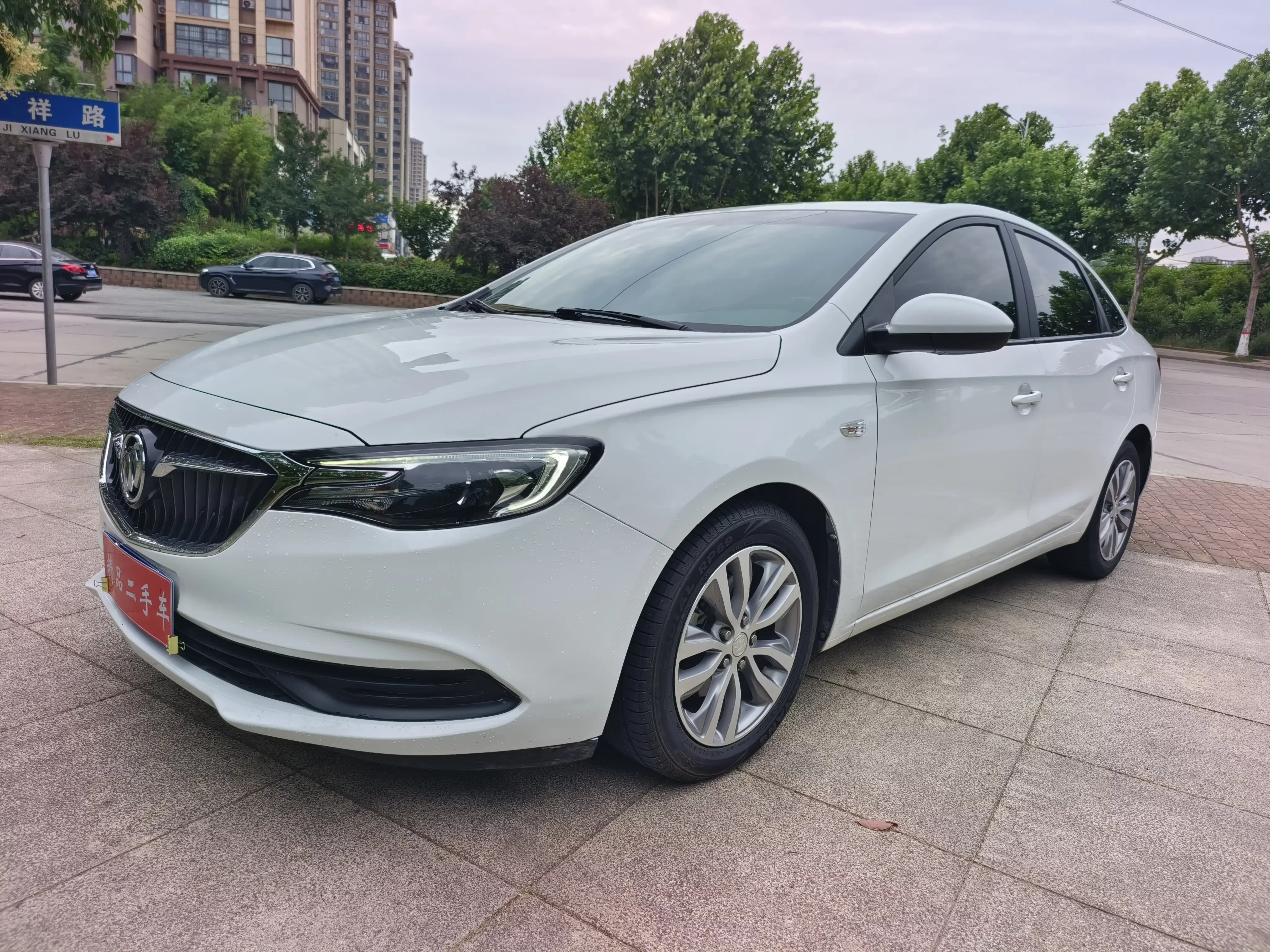 Buick Yinglang