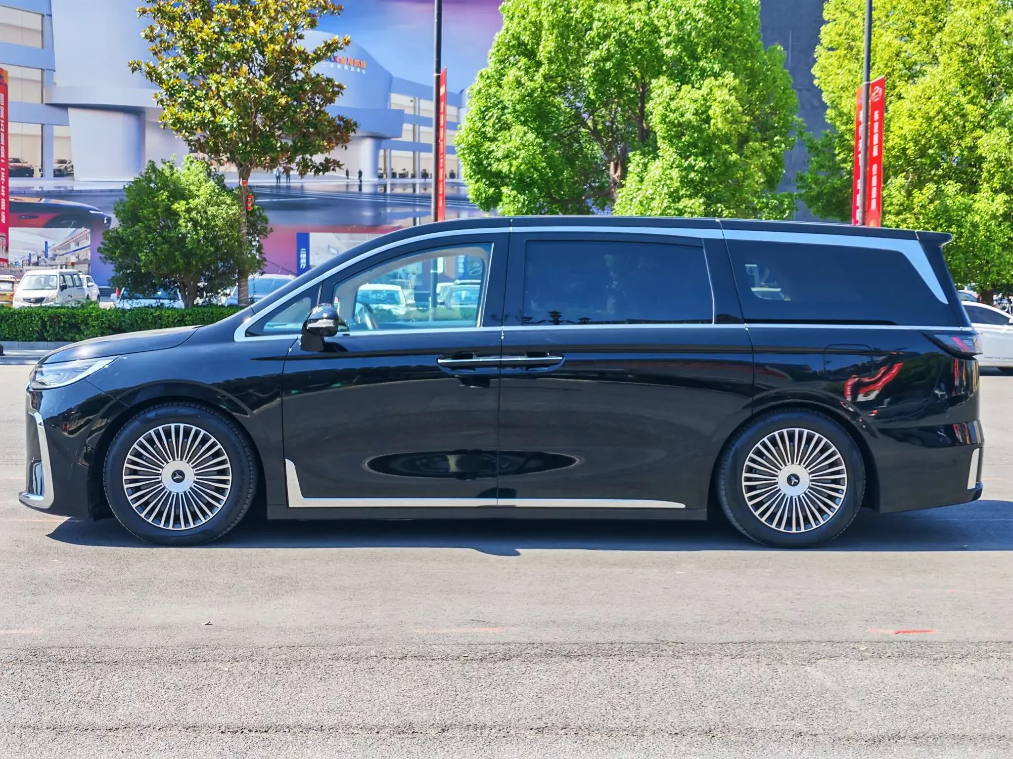 Voyah Lantu Dreamer PHEV