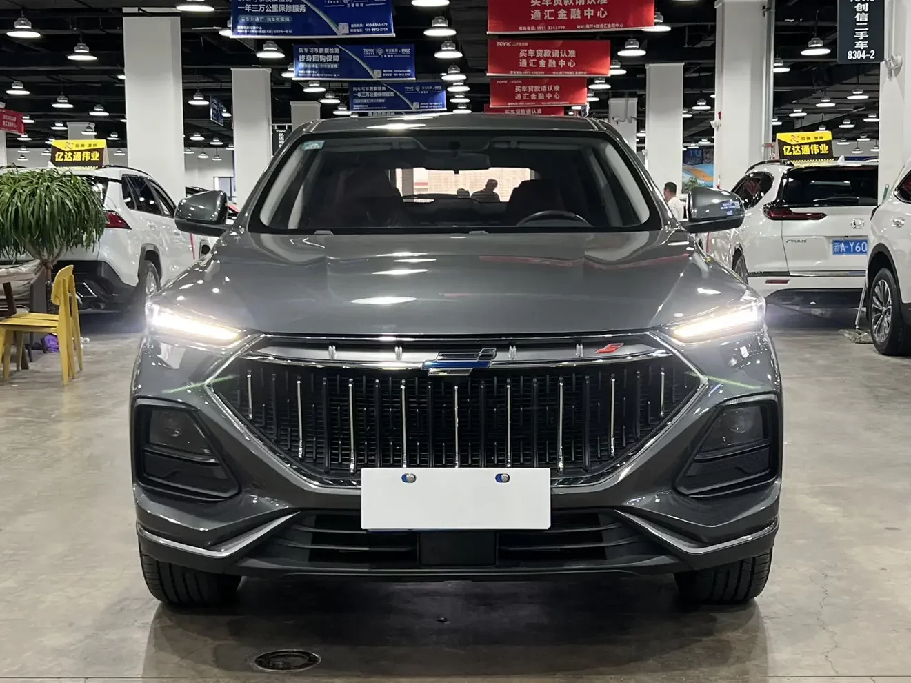 Oshan Changan Auchan X5