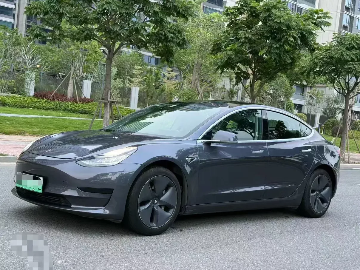 Tesla Model 3  из Китая