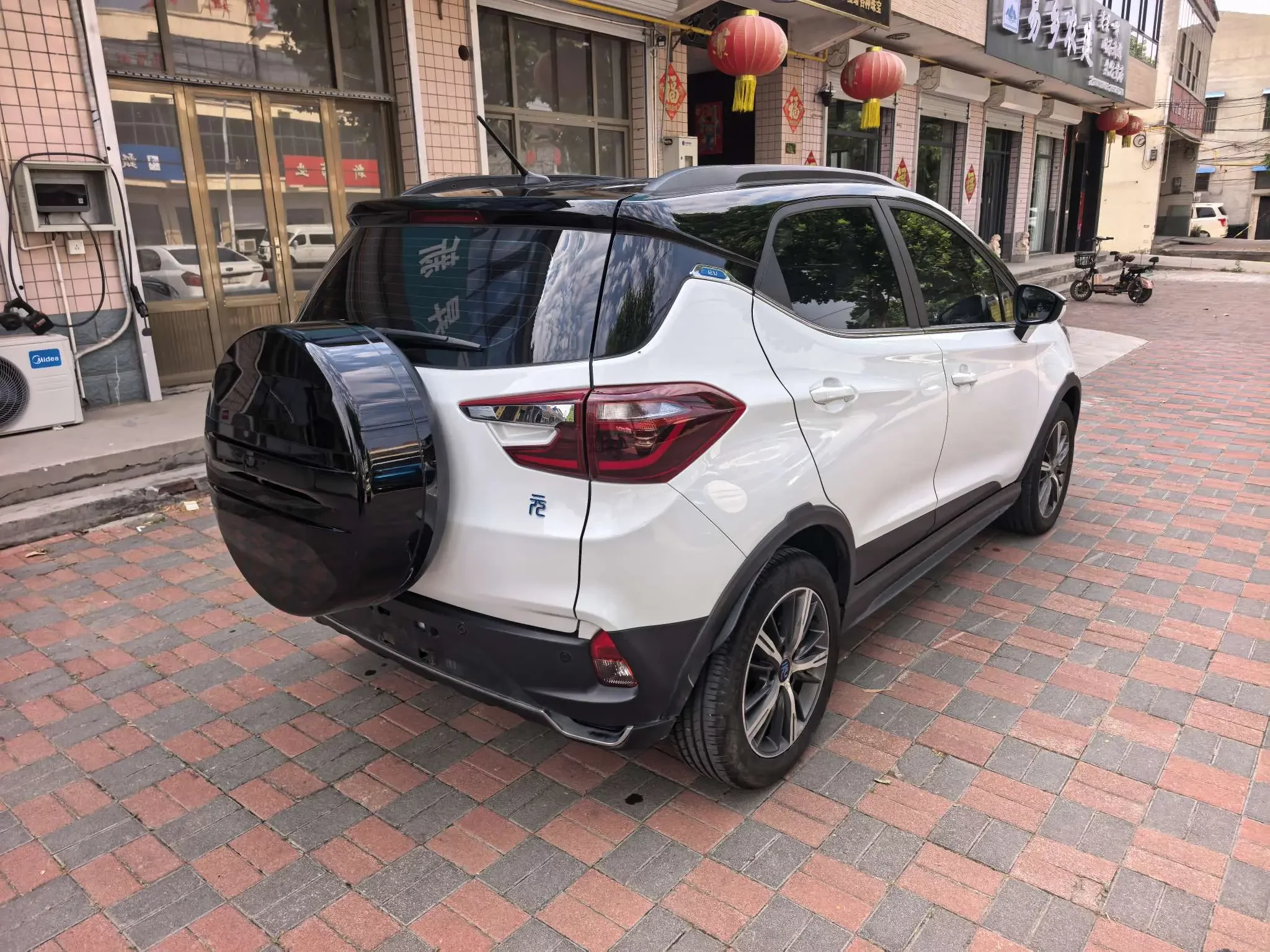 BYD Yuan EV