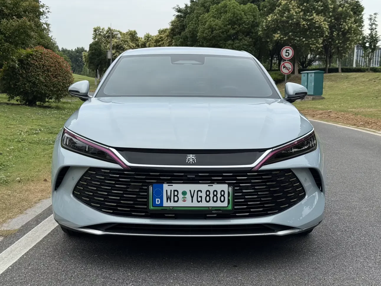 BYD Qin L DM