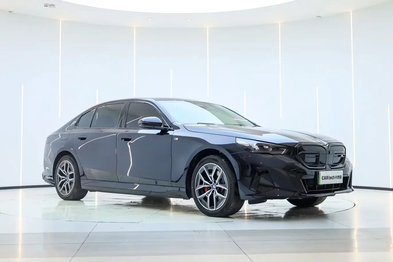 BMW i5