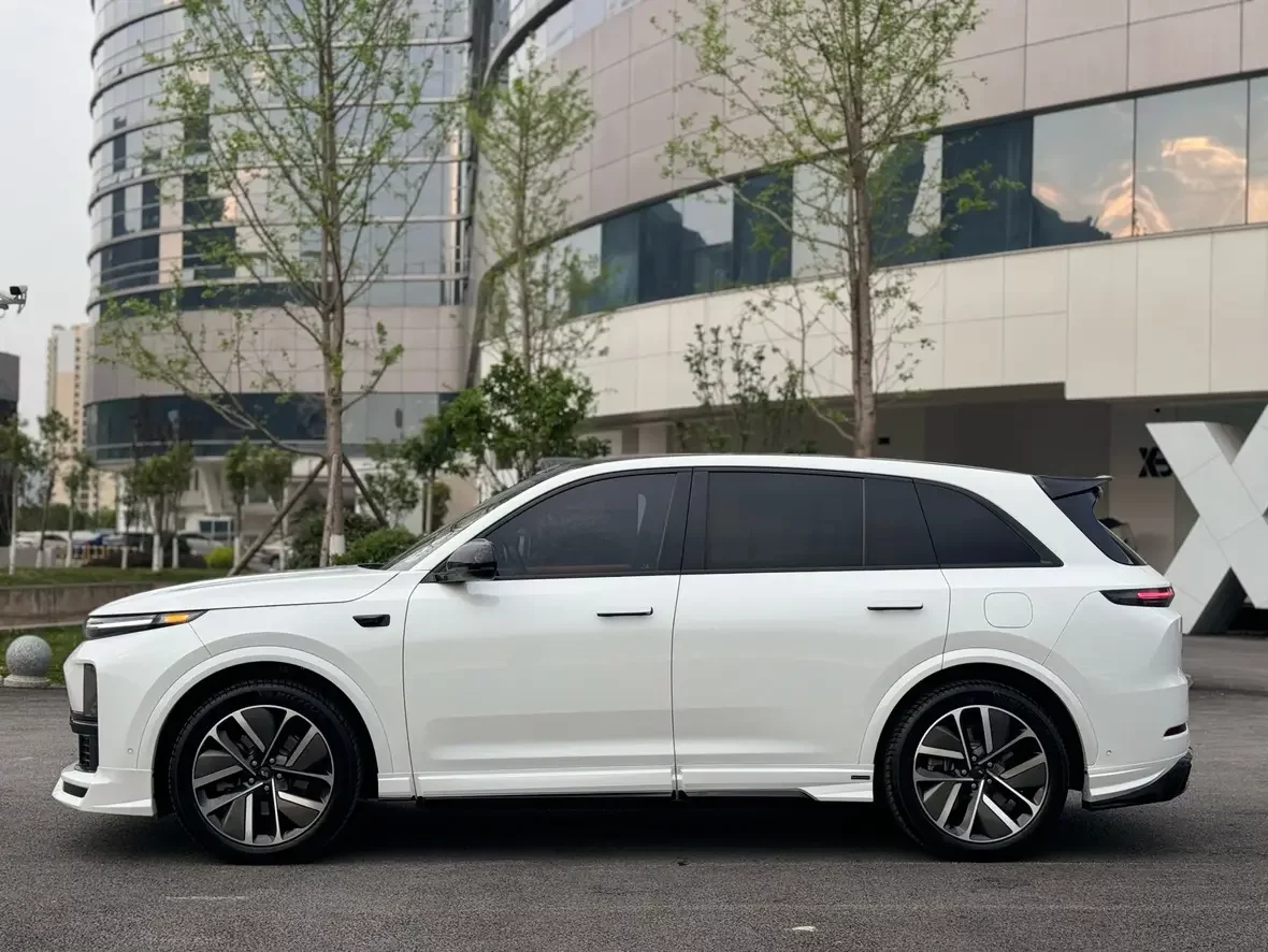 Lixiang L7