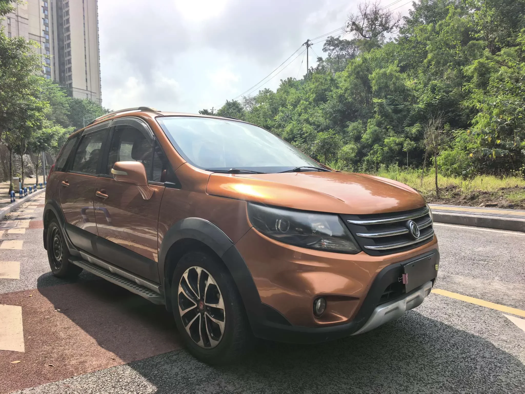 Forthing Jingyi X5