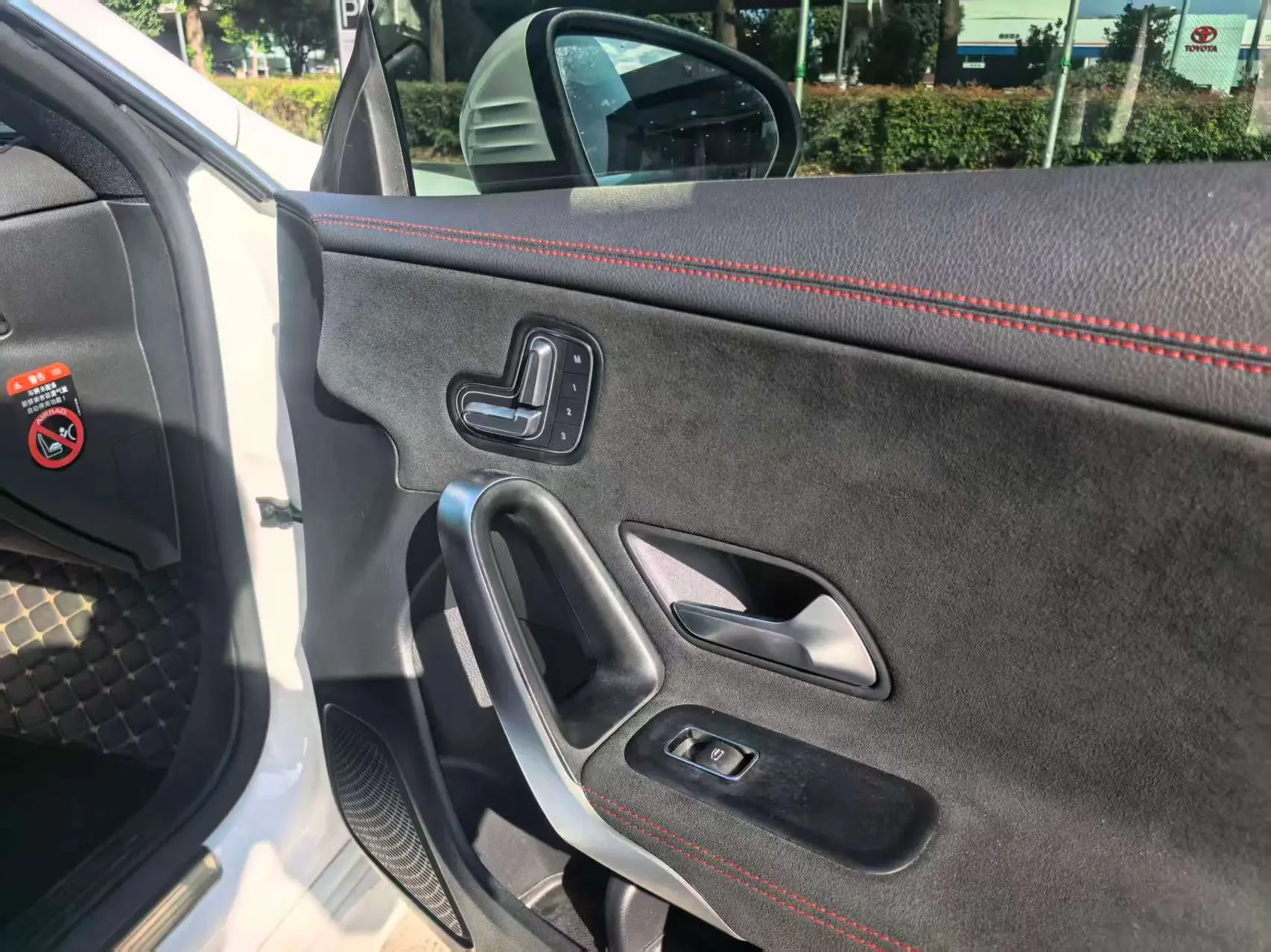 Mercedes-Benz CLA (Imported)