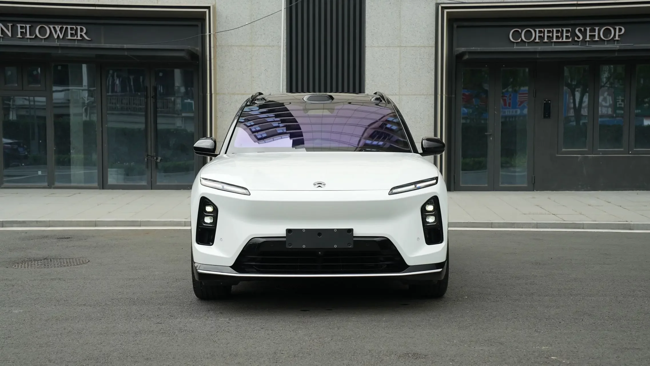 NIO ES6