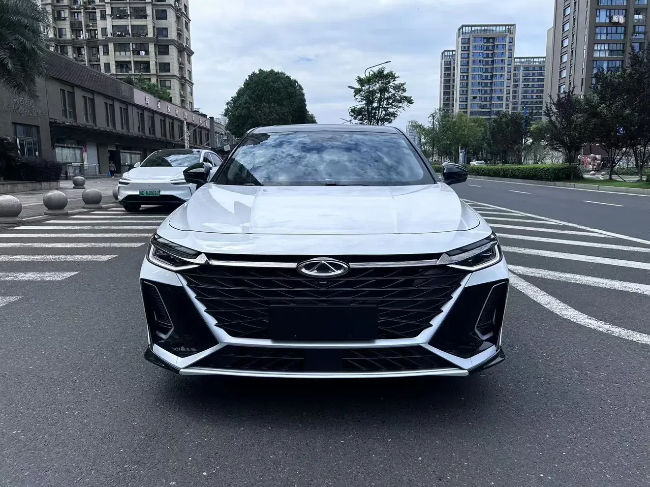 Chery Arrizo 8
