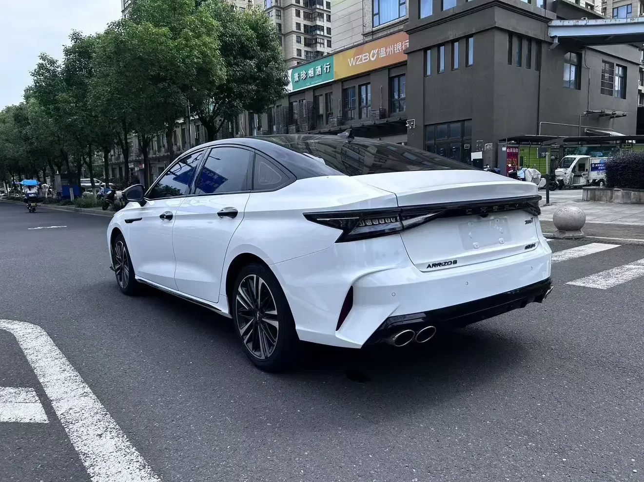 Chery Arrizo 8
