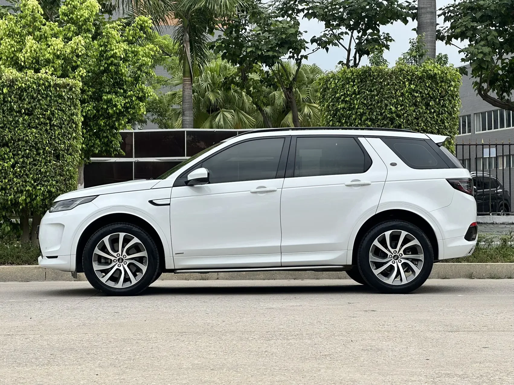 Land Rover Discover Sports
