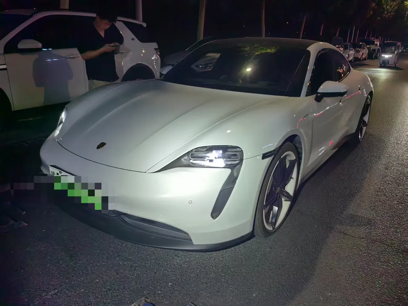 Porsche Taycan