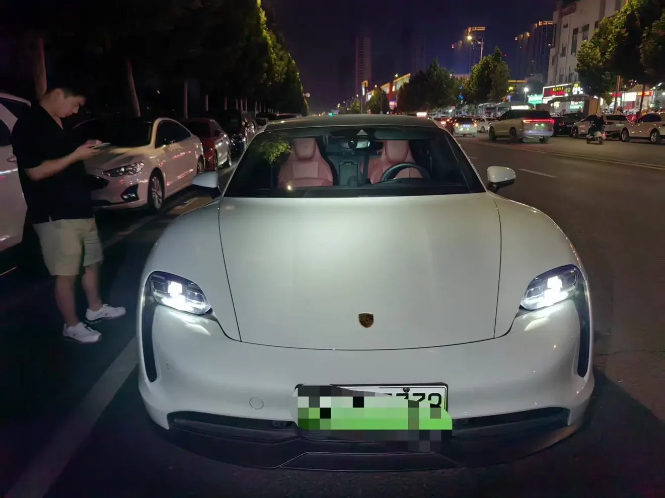 Porsche Taycan