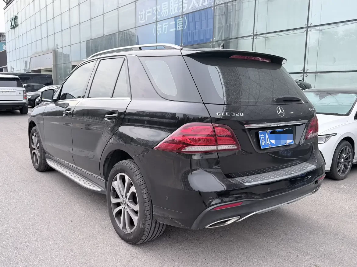 Mercedes-Benz GLE (Imported)