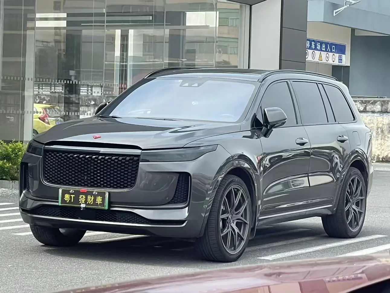 Li ONE (Ideal ONE)  из Китая