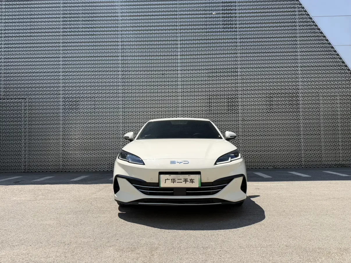 BYD Seal 06DM