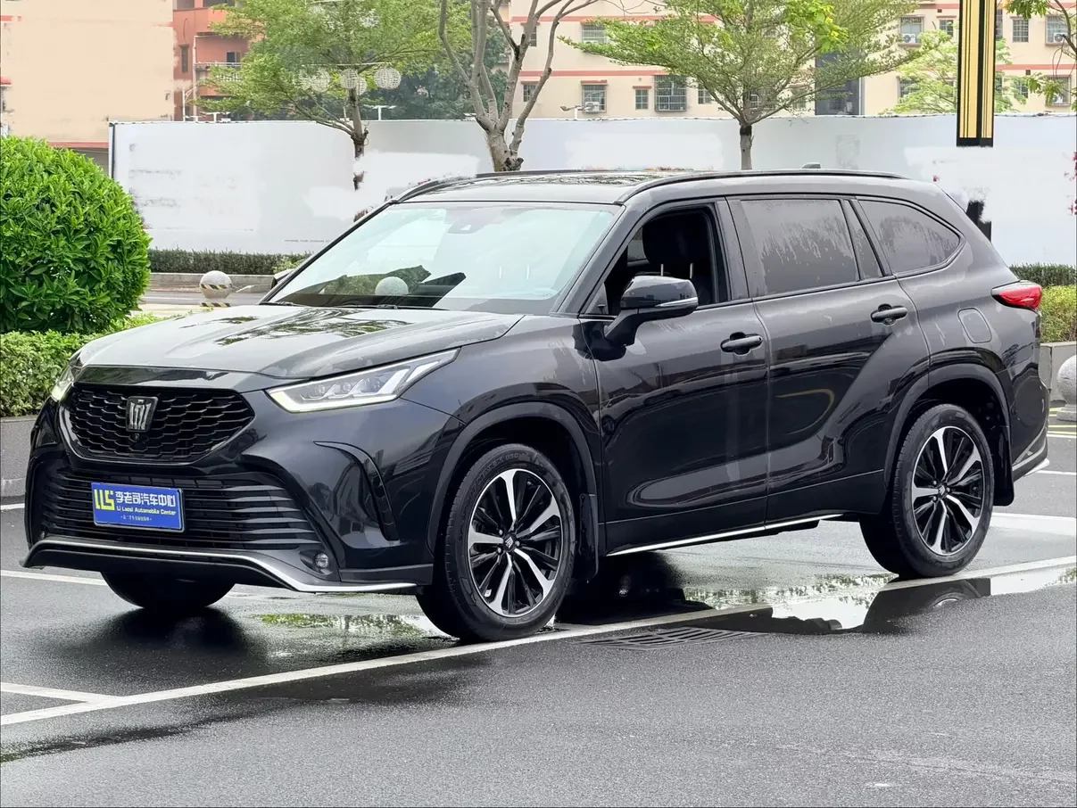 Toyota Crown Kluger