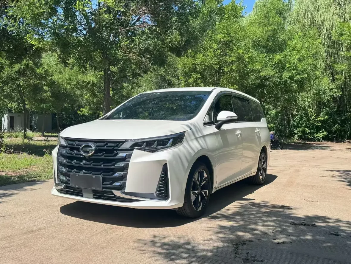 GAC Trumpchi M6  из Китая