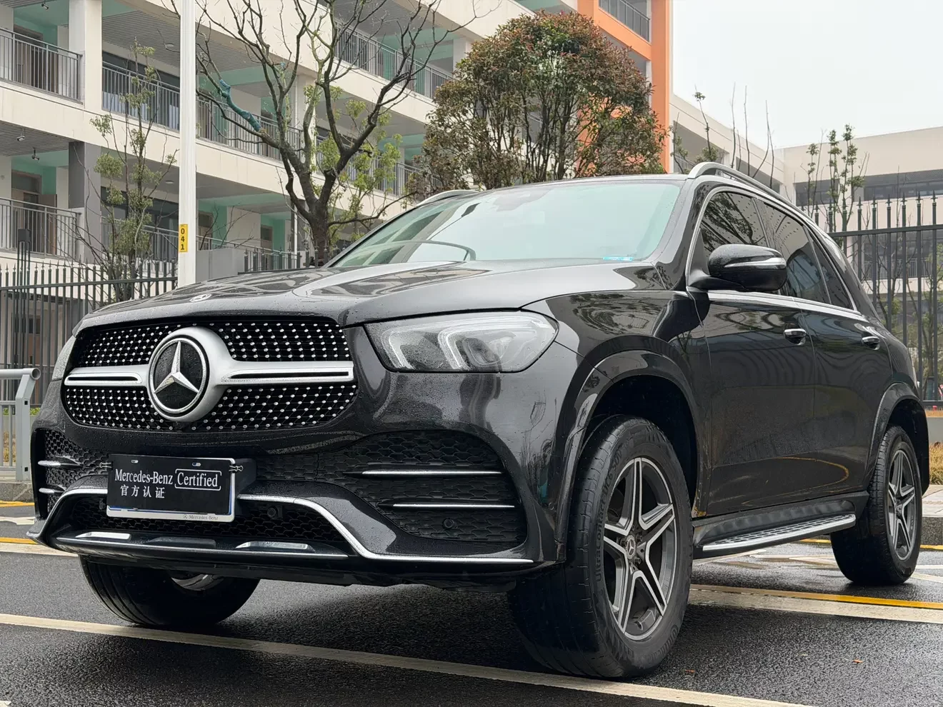 Mercedes-Benz GLE (Imported)