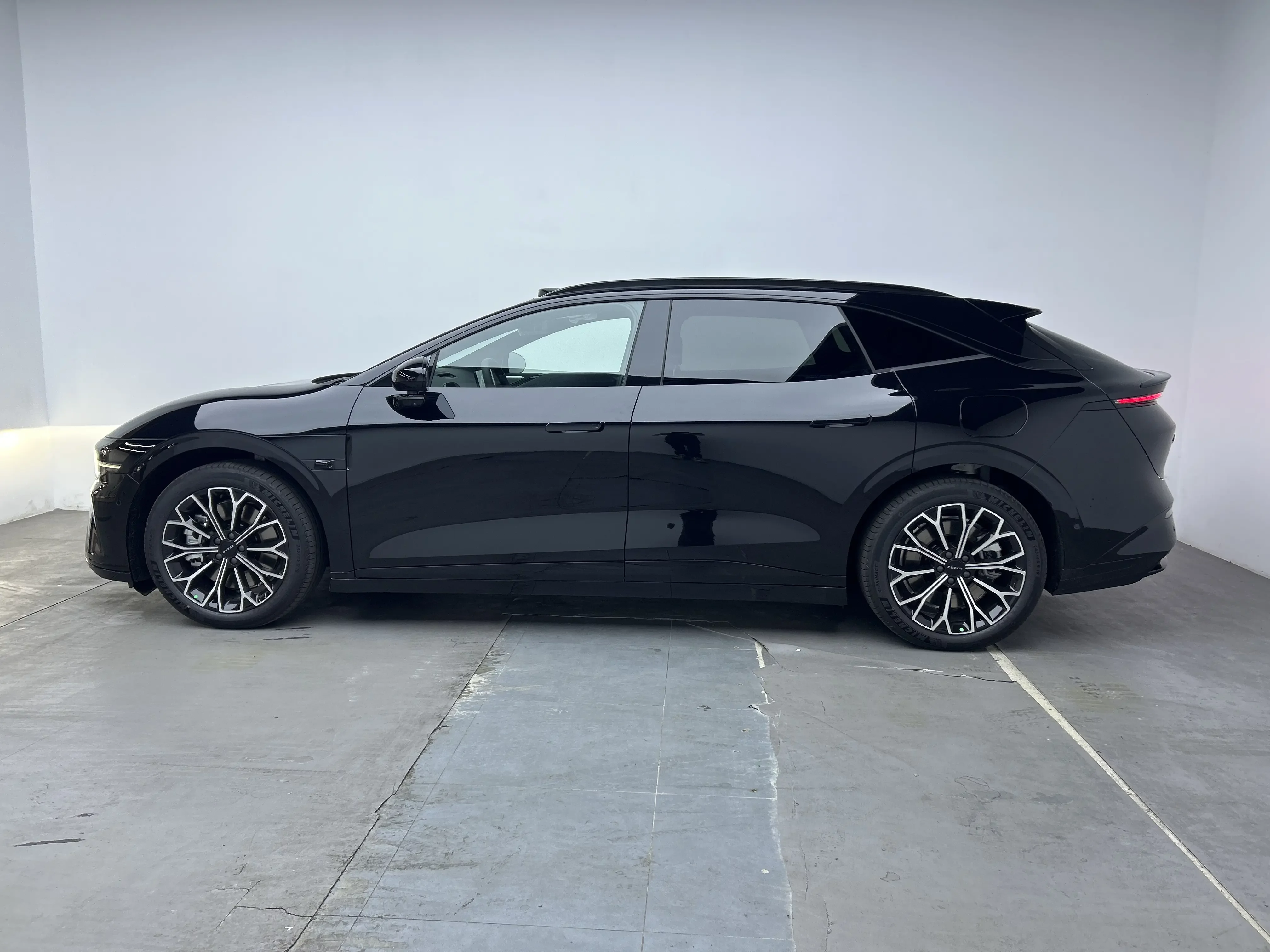 ZEEKR 007GT