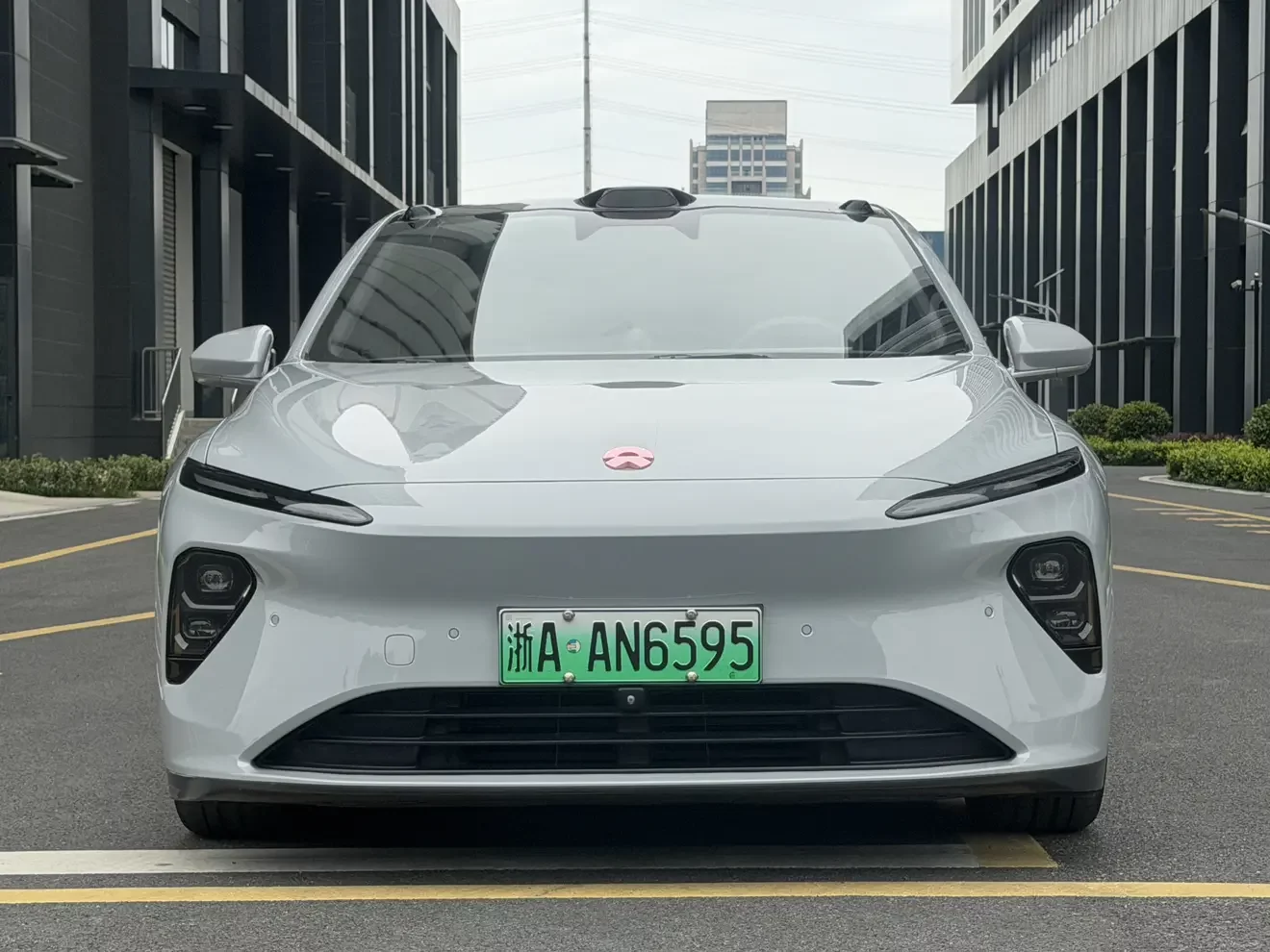 NIO ET7