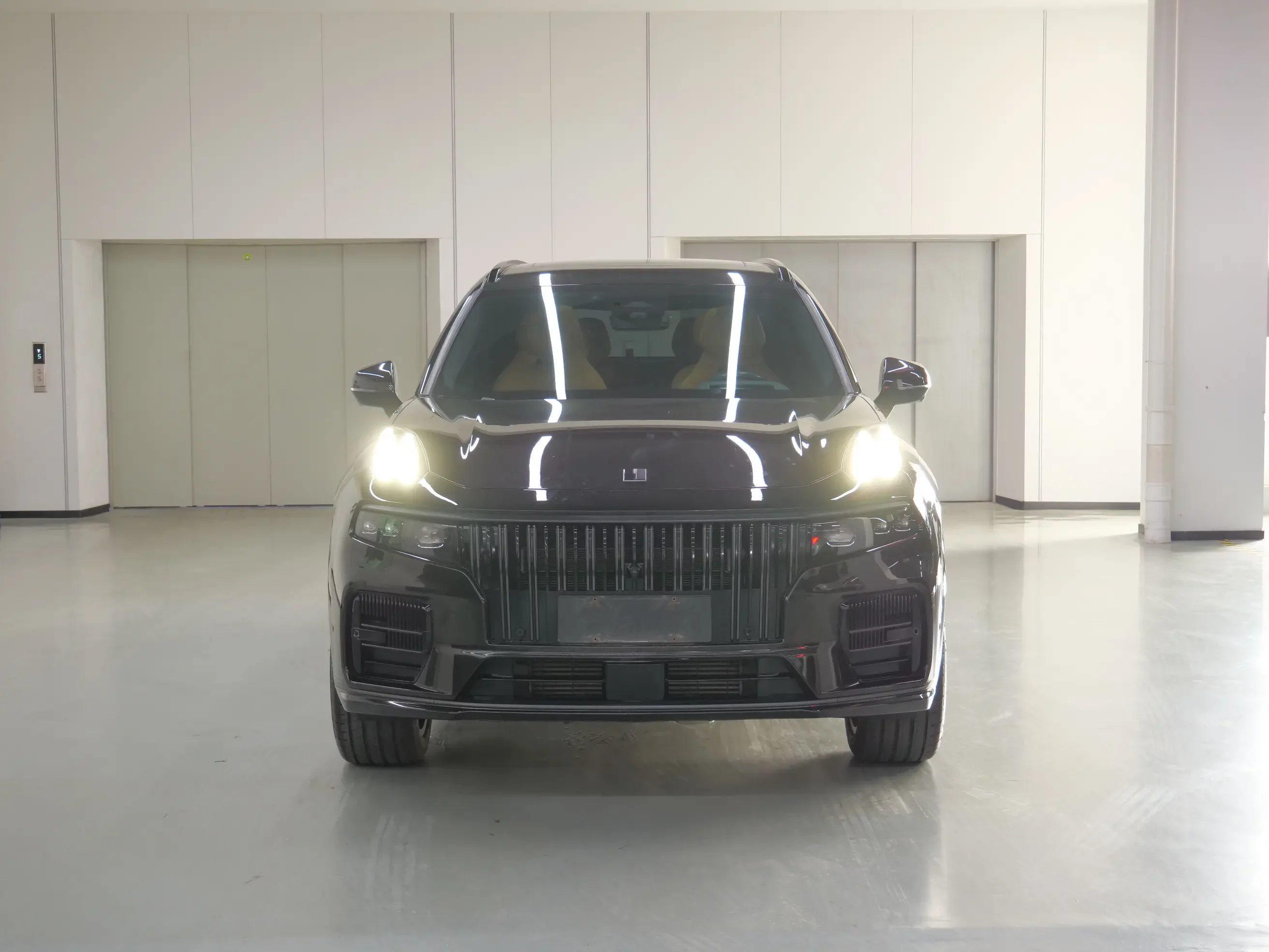 Lynk & Co 09