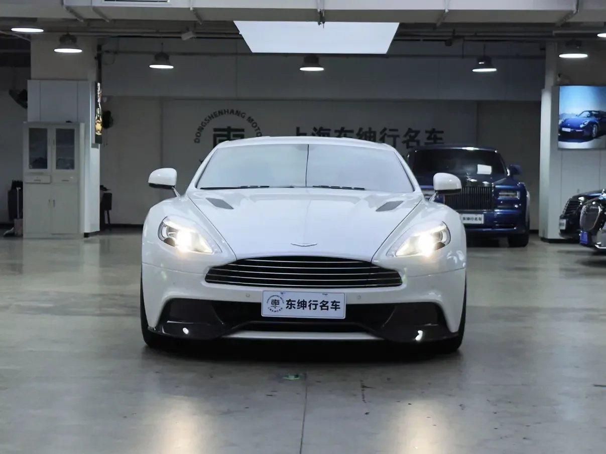 Aston Martin Vanquish