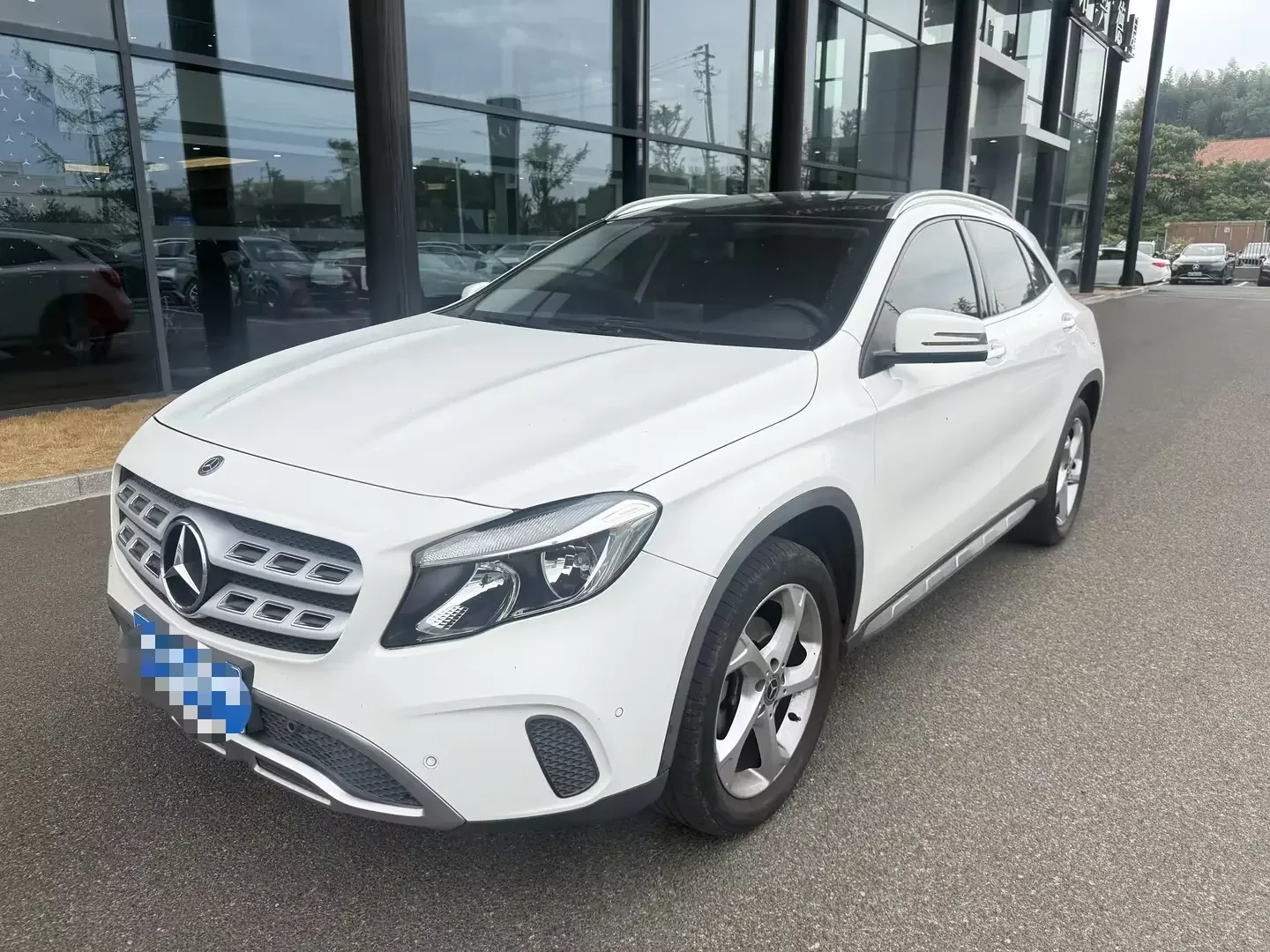 Mercedes-Benz GLA