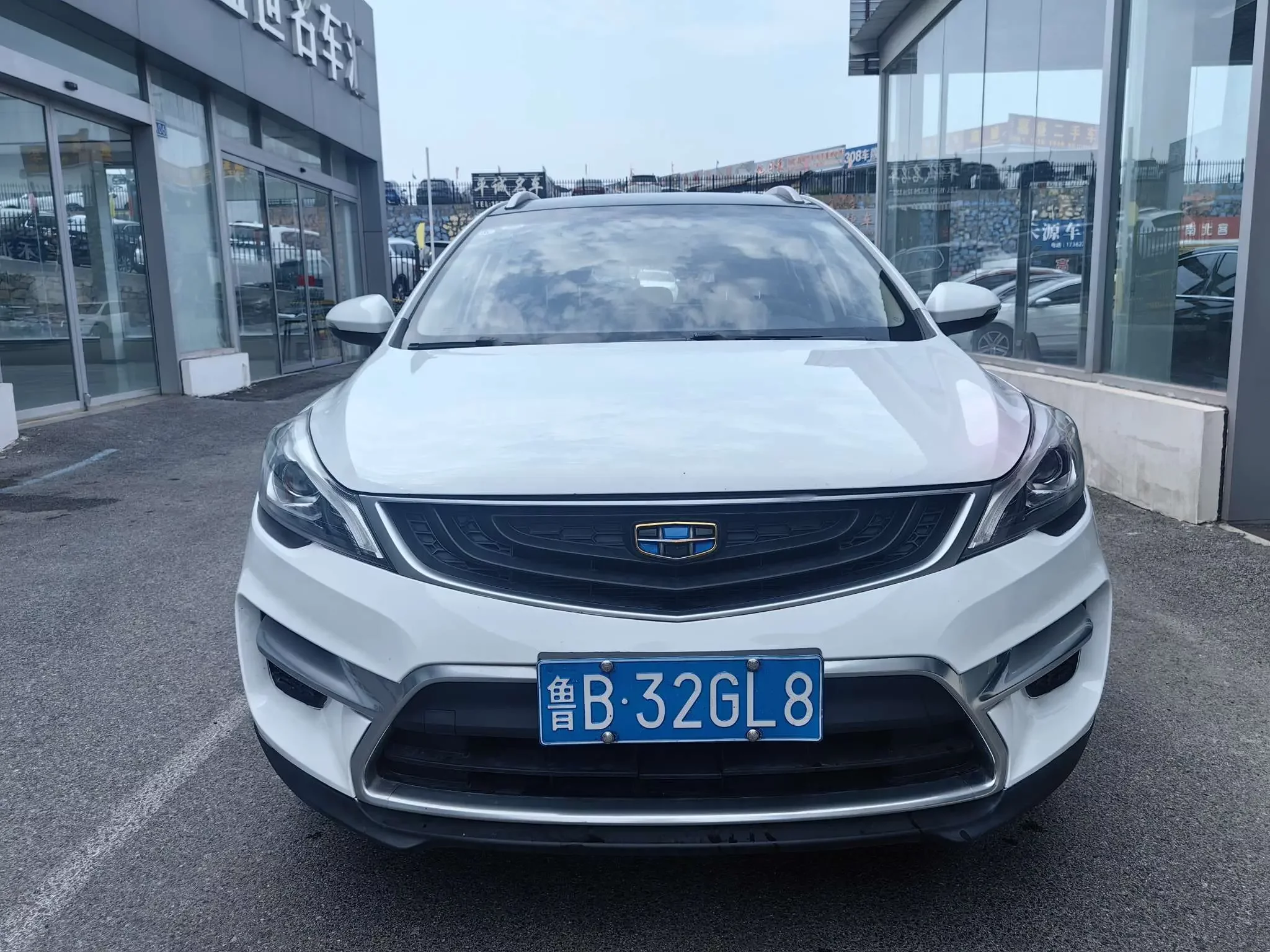 Geely Emgrand GS