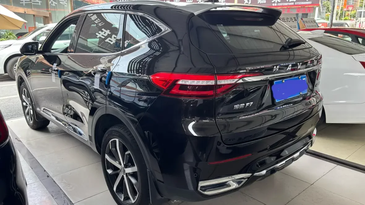 Haval F7