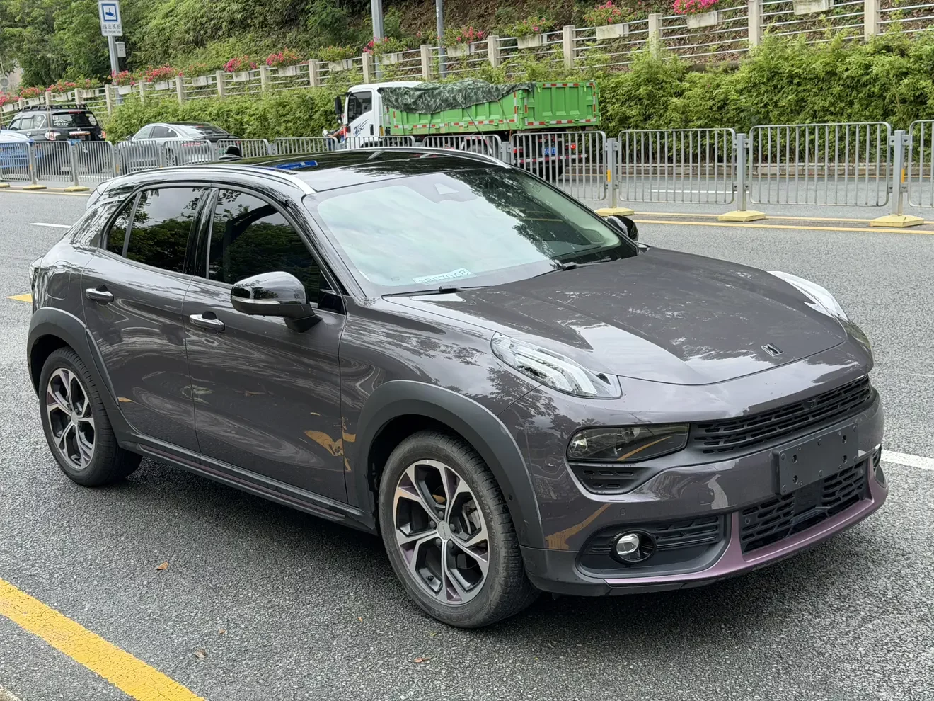 Lynk & Co 02