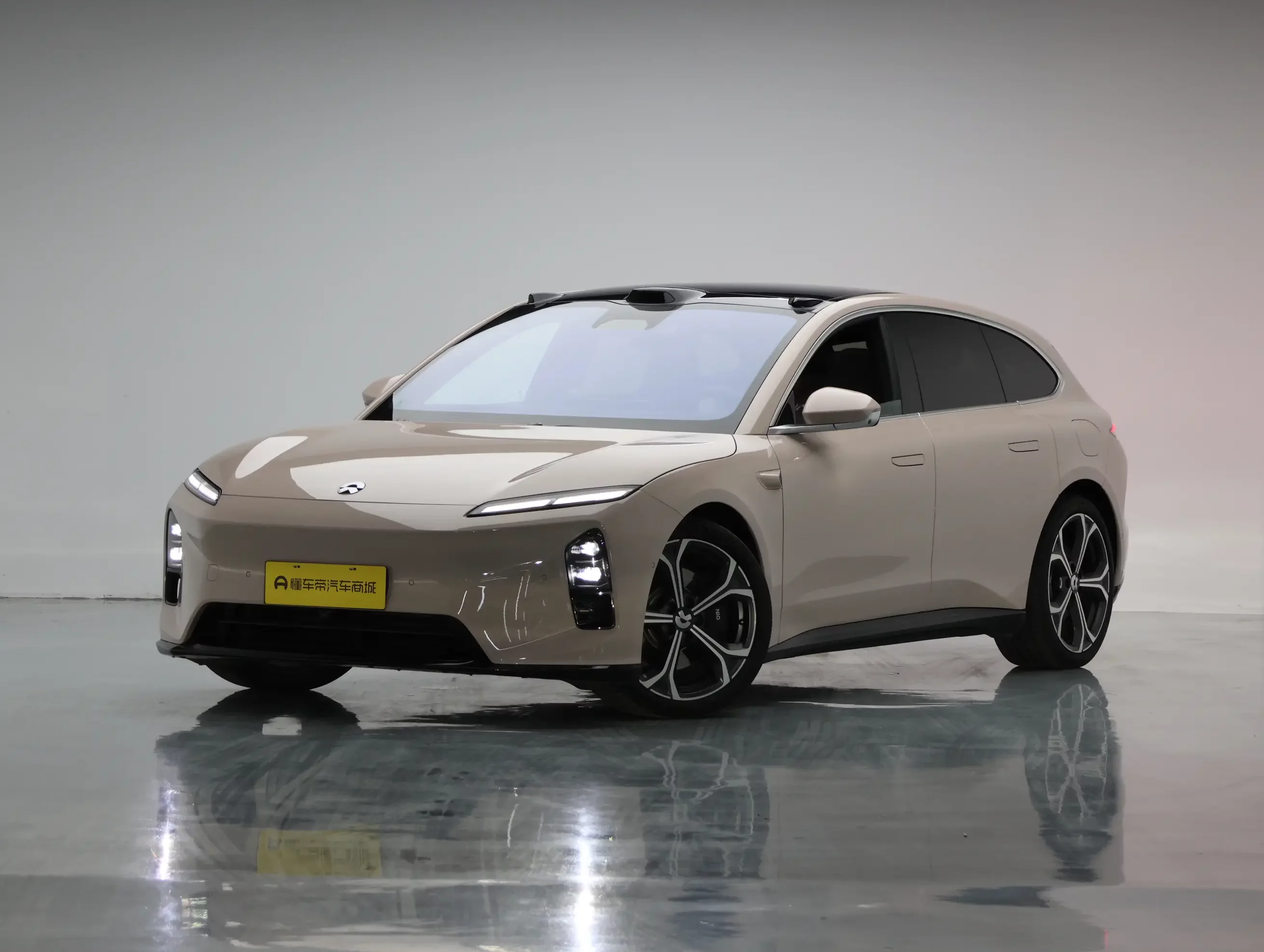 NIO ET5T  из Китая