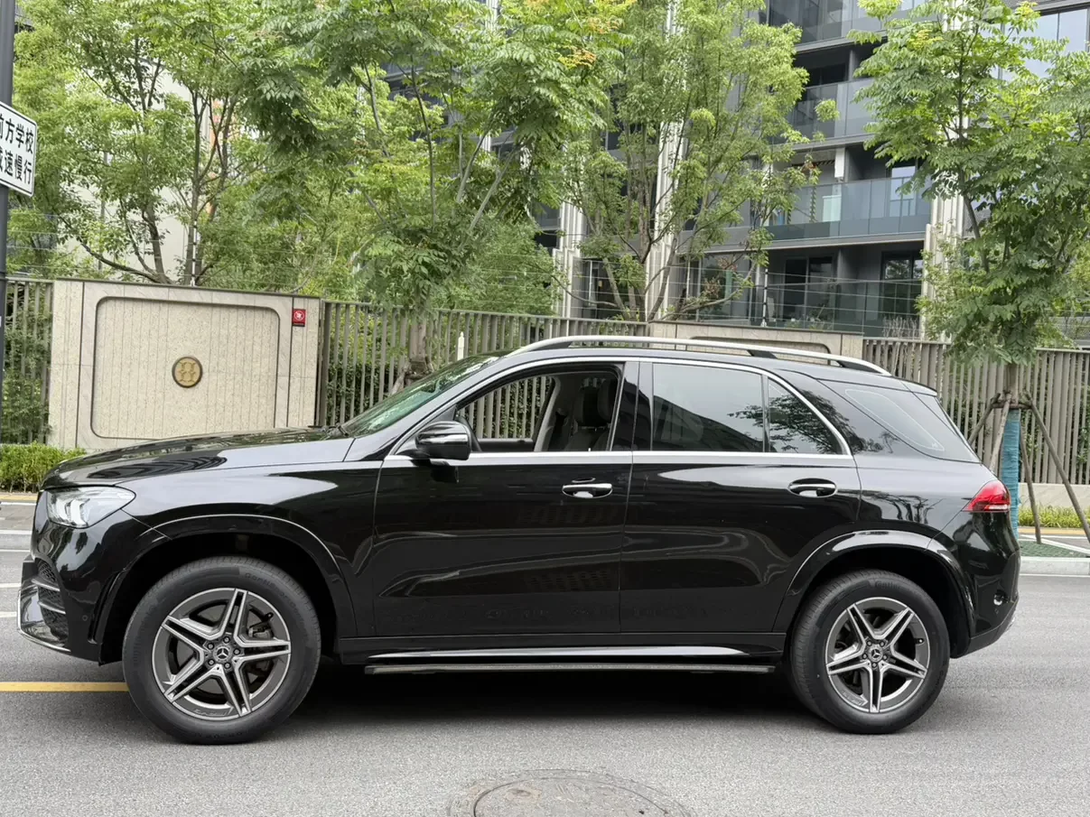 Mercedes-Benz GLE (Imported)