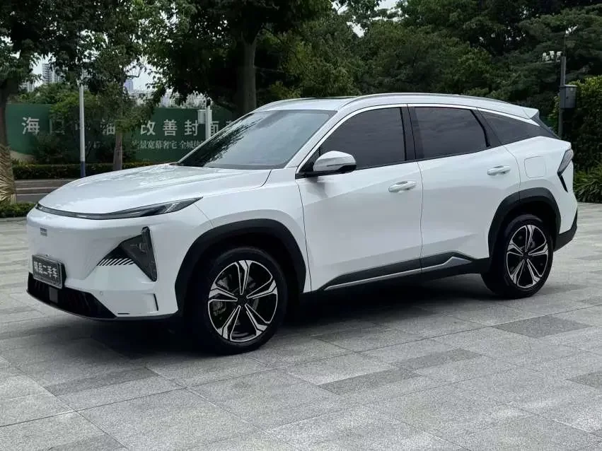 Geely Galaxy L7