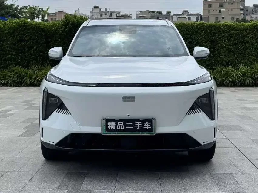 Geely Galaxy L7