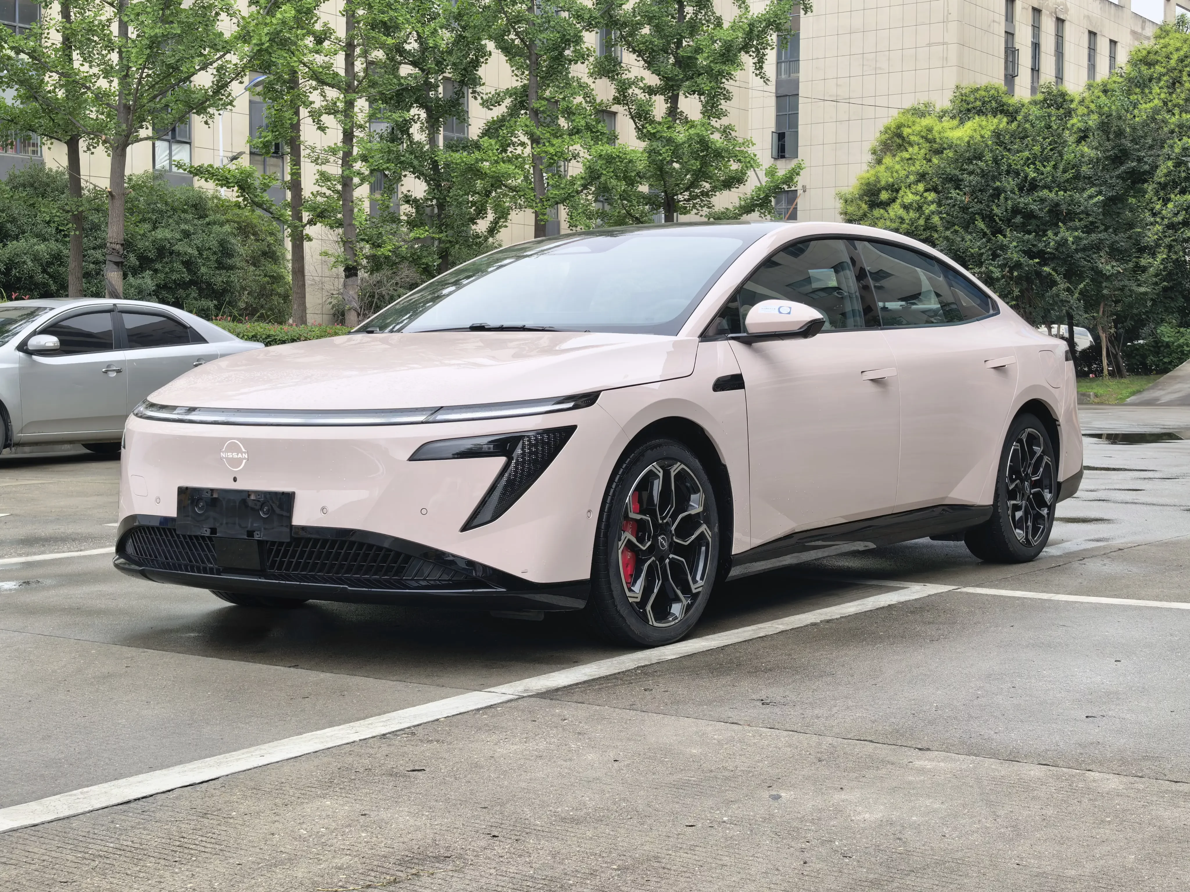 Nissan N7