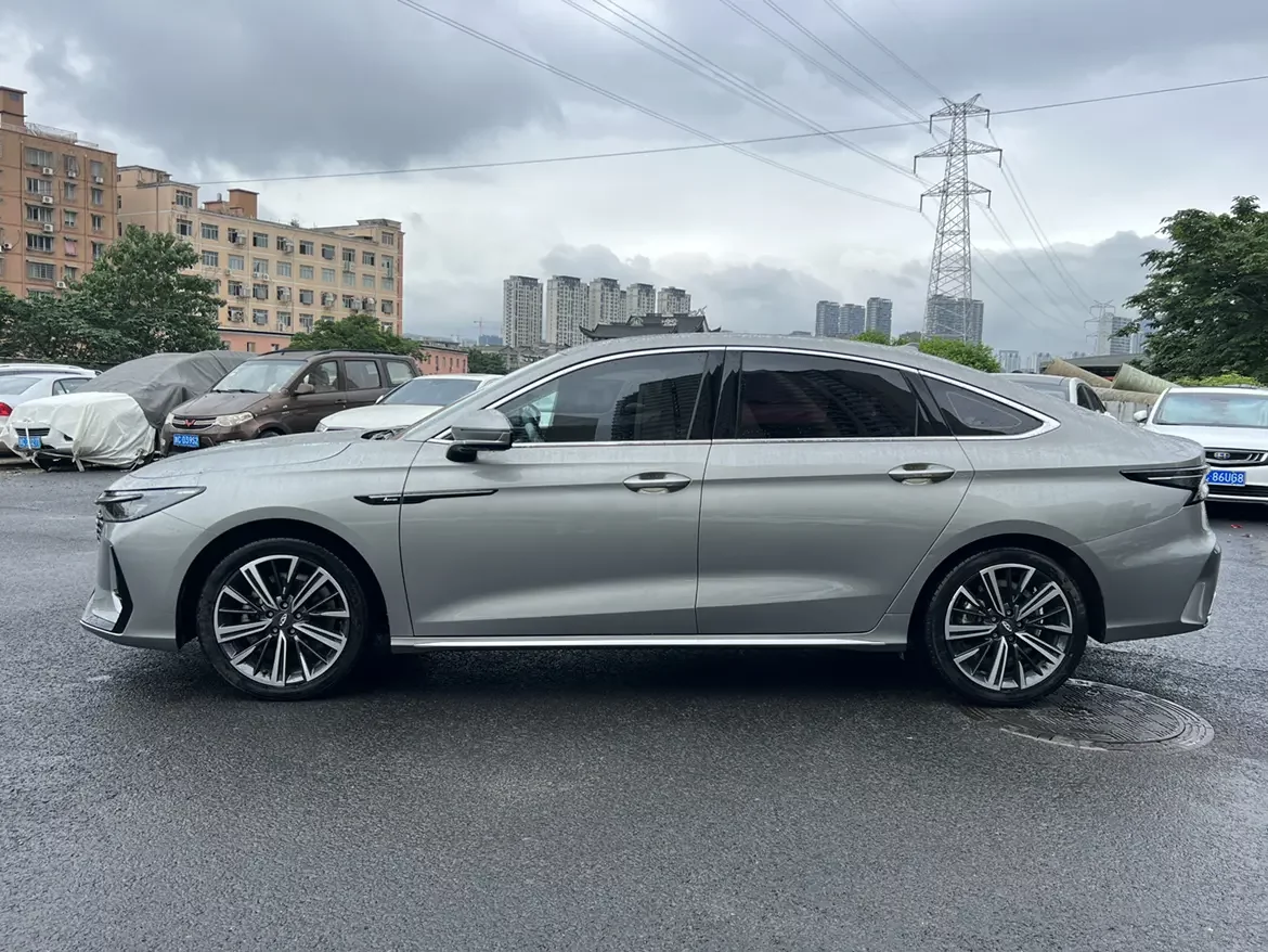 Chery Arrizo 8