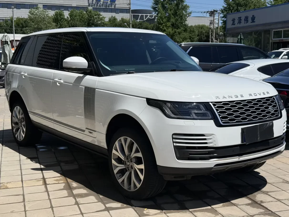 Land Rover range rover