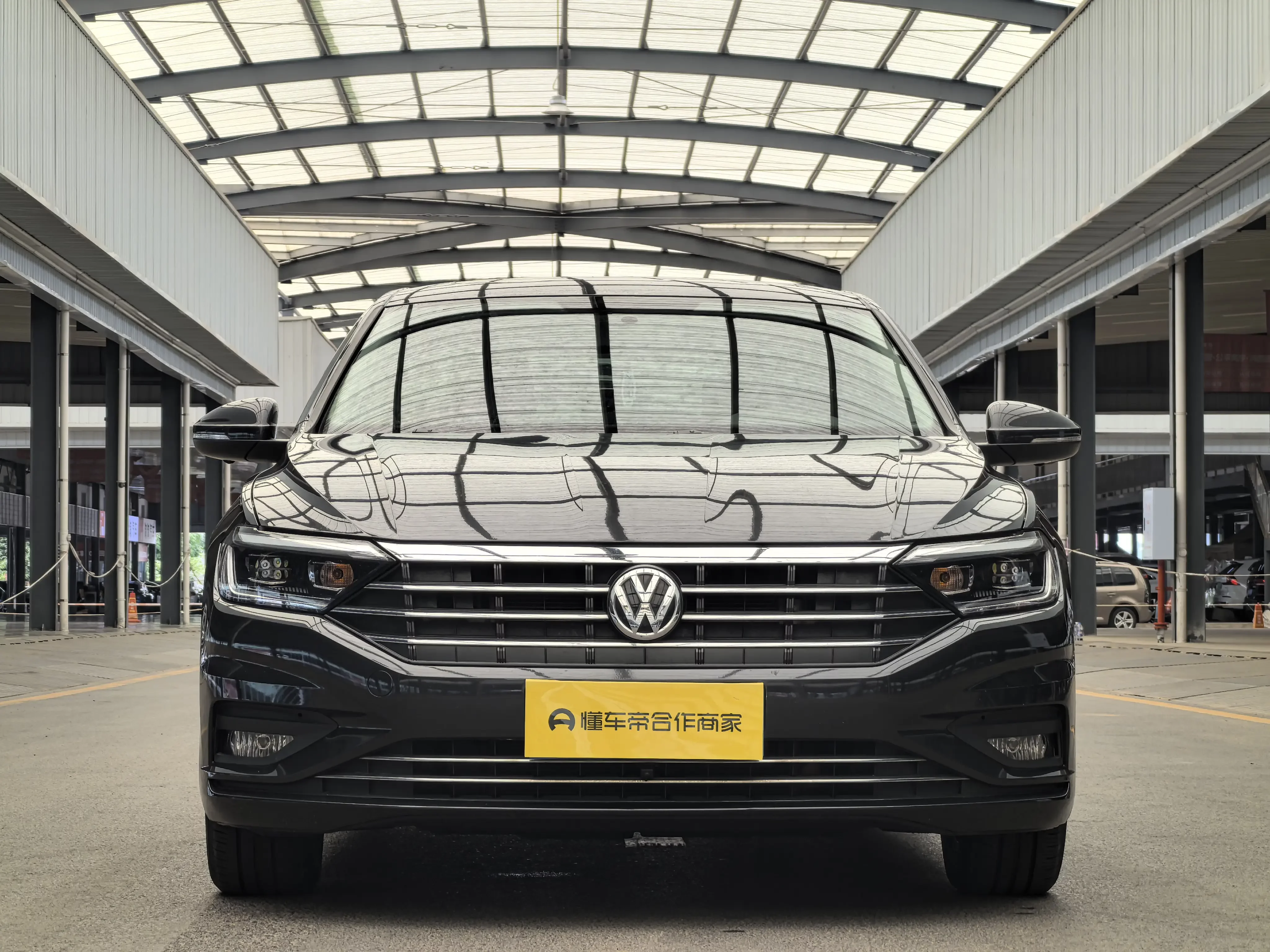Volkswagen Sagitar
