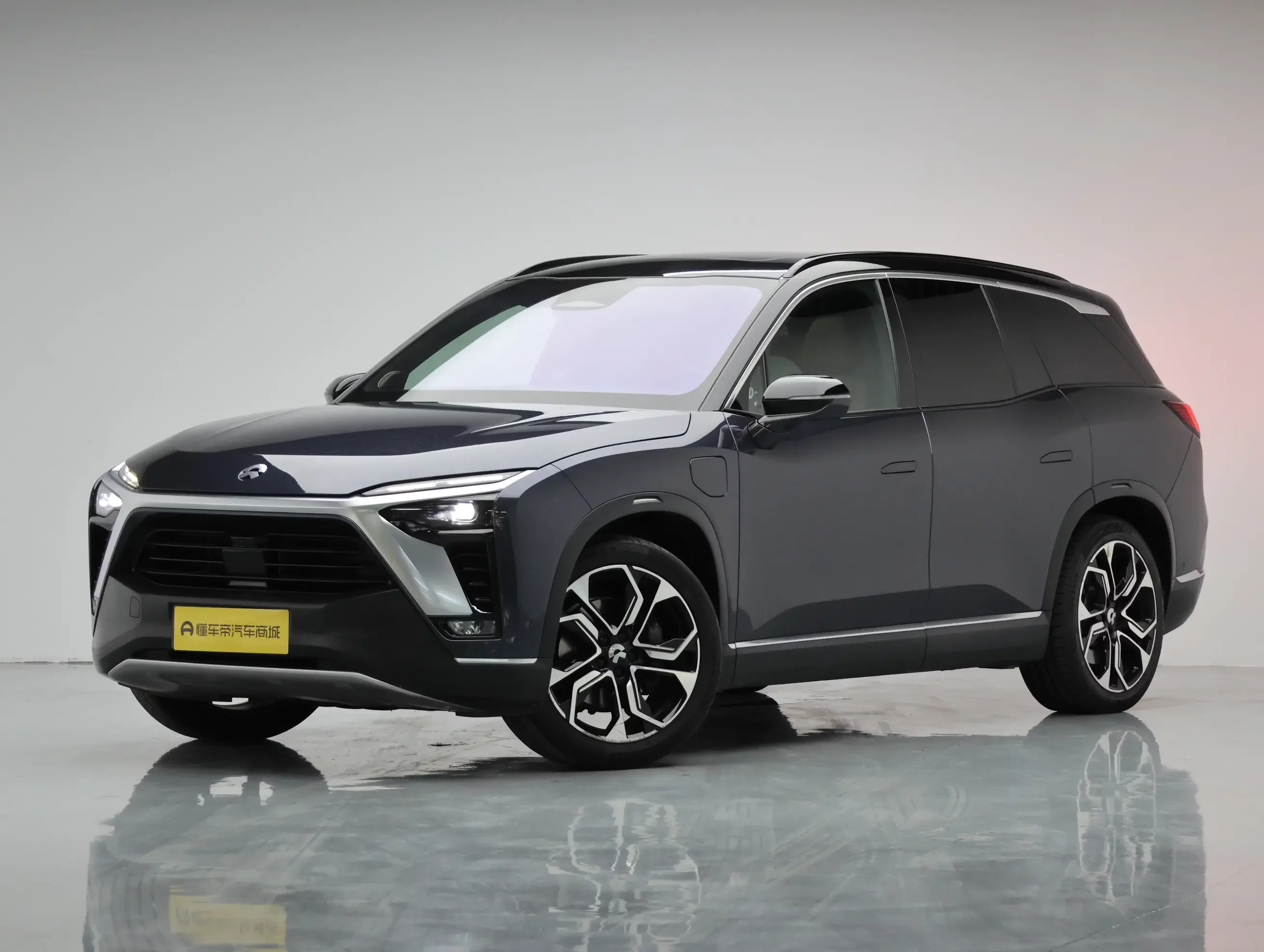 NIO ES8